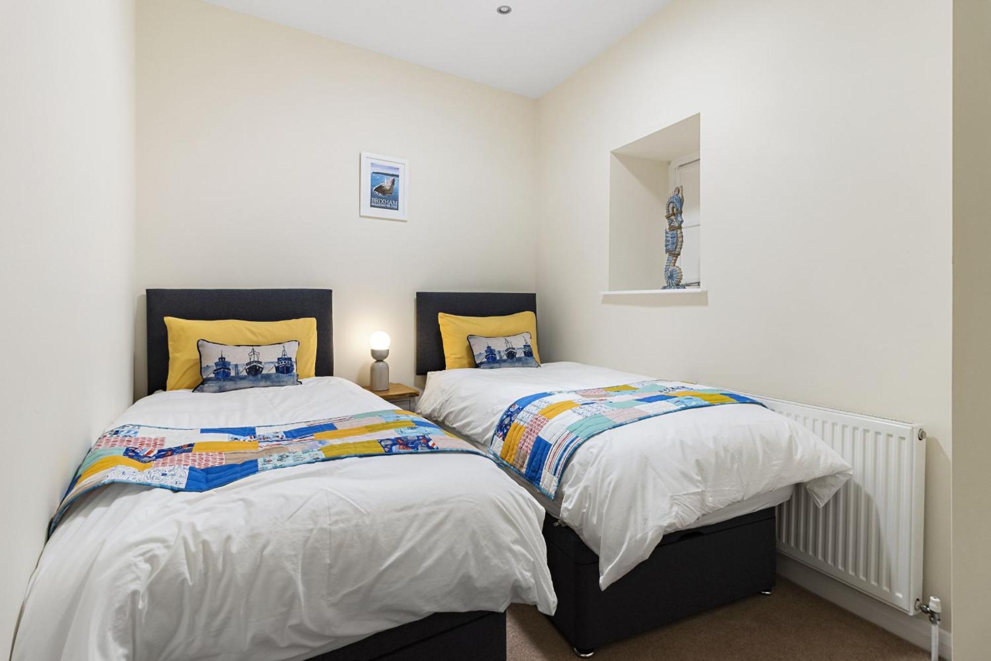 Old Mill Court Villa Brixham Bagian luar foto