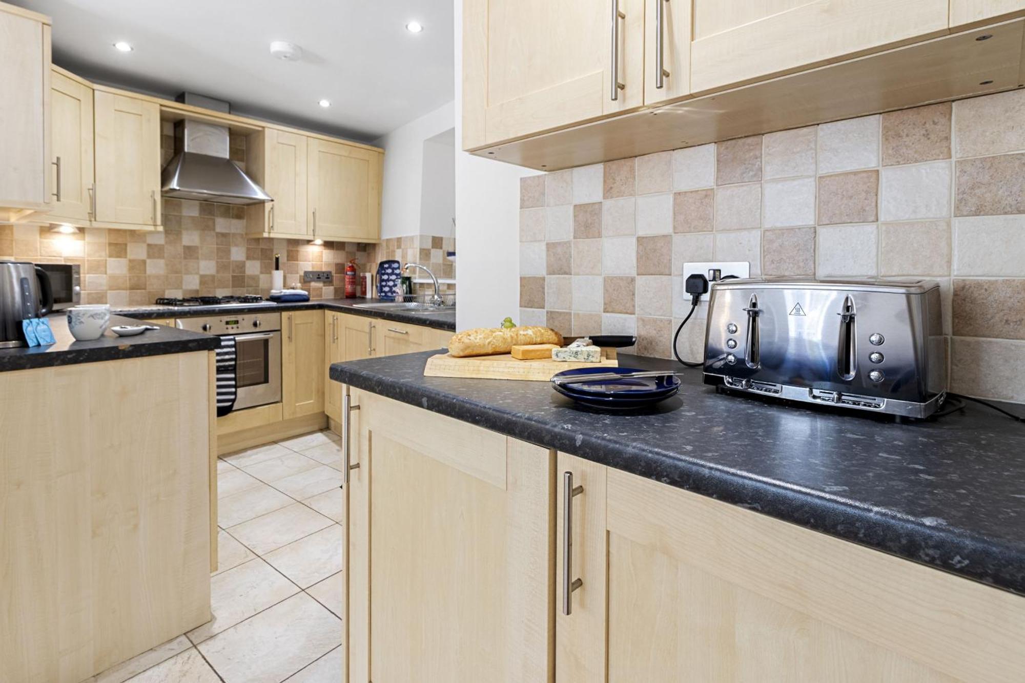 Old Mill Court Villa Brixham Bagian luar foto